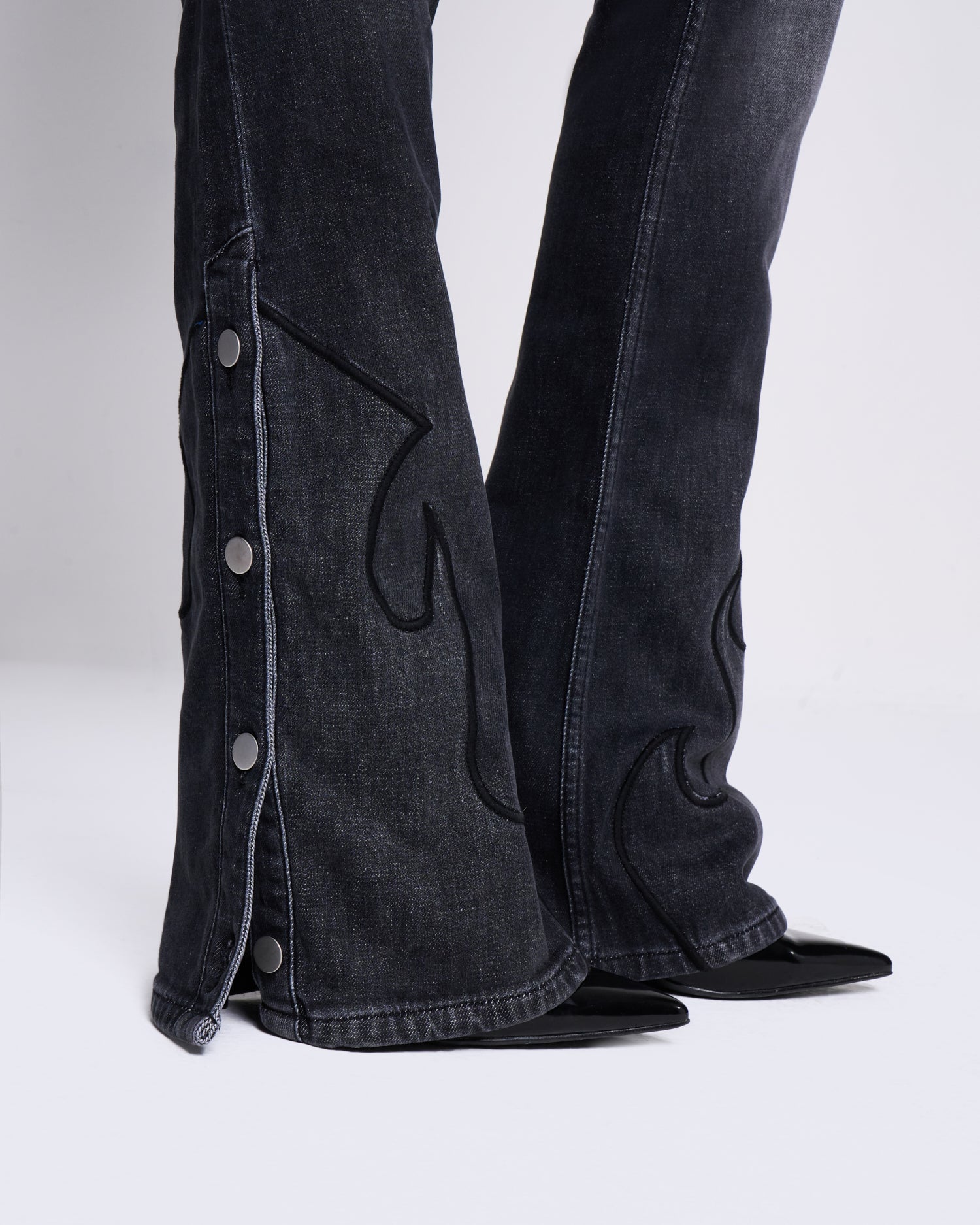 Jean drapeau noir outlet