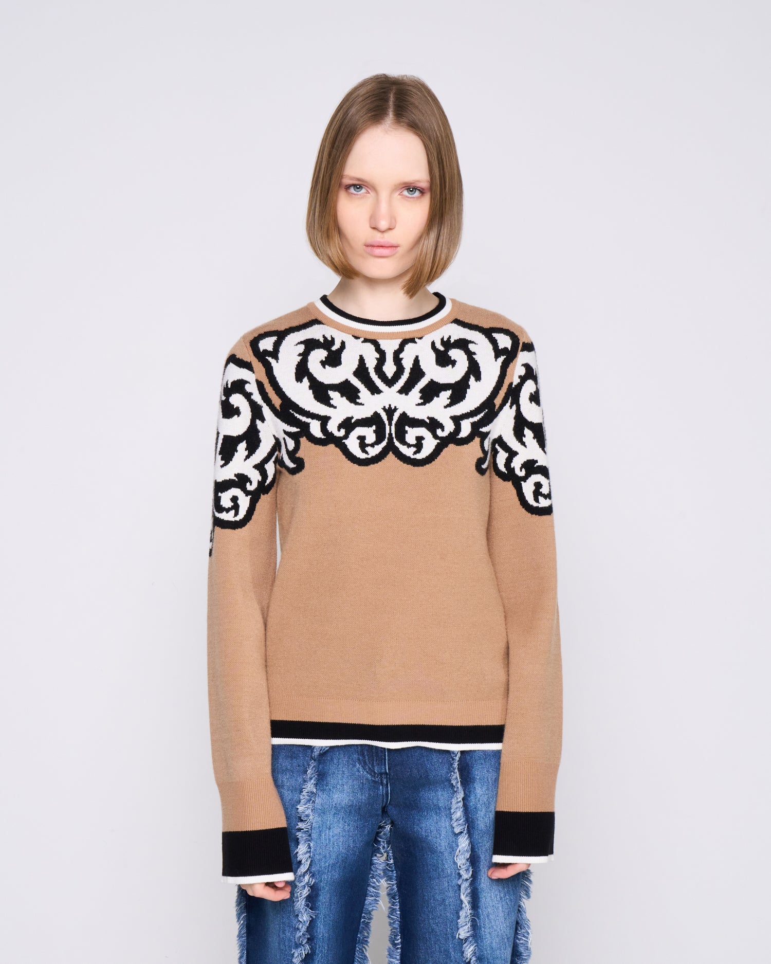 Jumper with flared sleeves