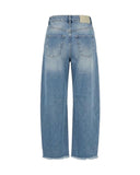 Jeans Barrel Leg con Fondo Sfrangiato