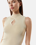 Sleeveless knitted top with cut-out - Silvian Heach