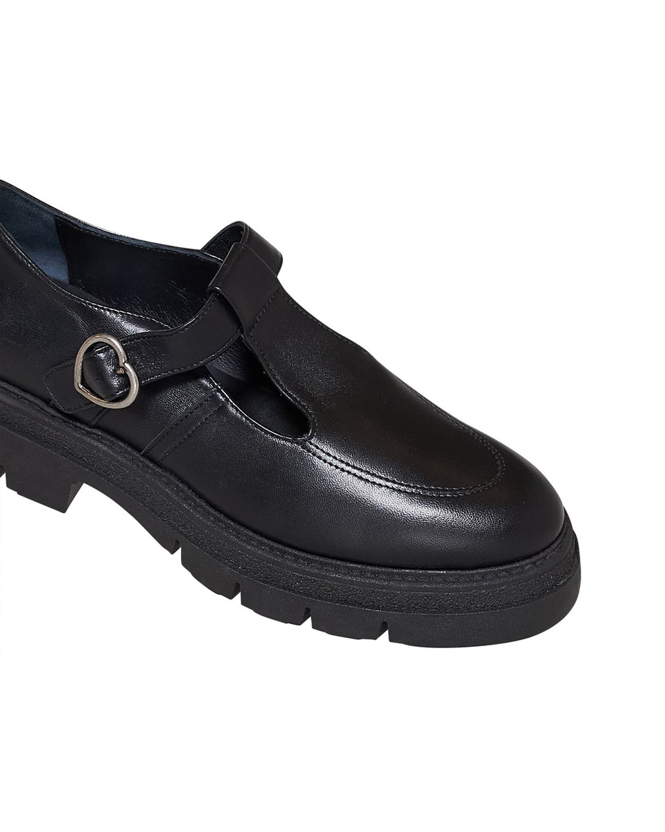 Scarpa con cinturino e suola strutturata - Silvian Heach
