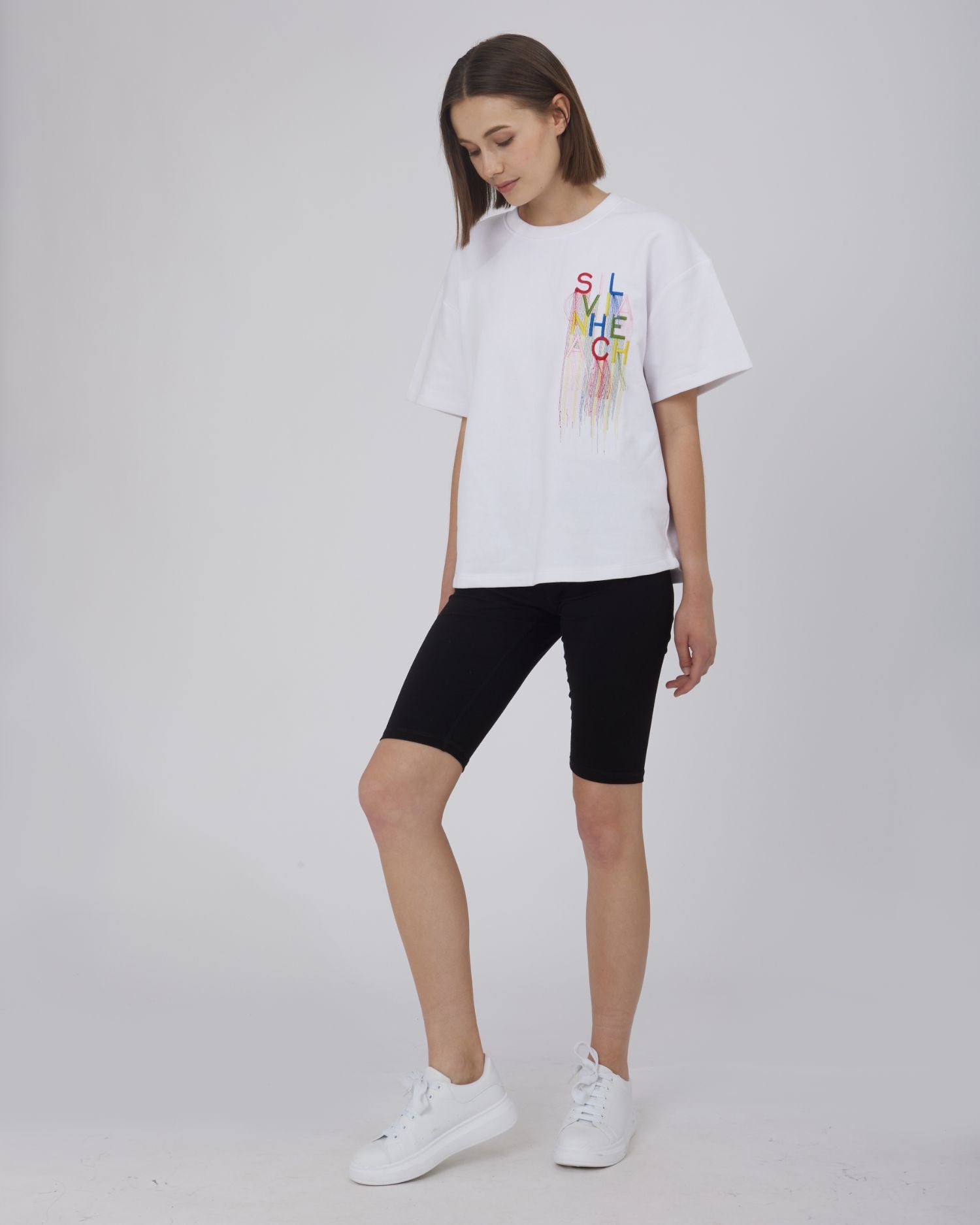 T-SHIRT CON GRAFICA MULTICOLOR - Silvianheach