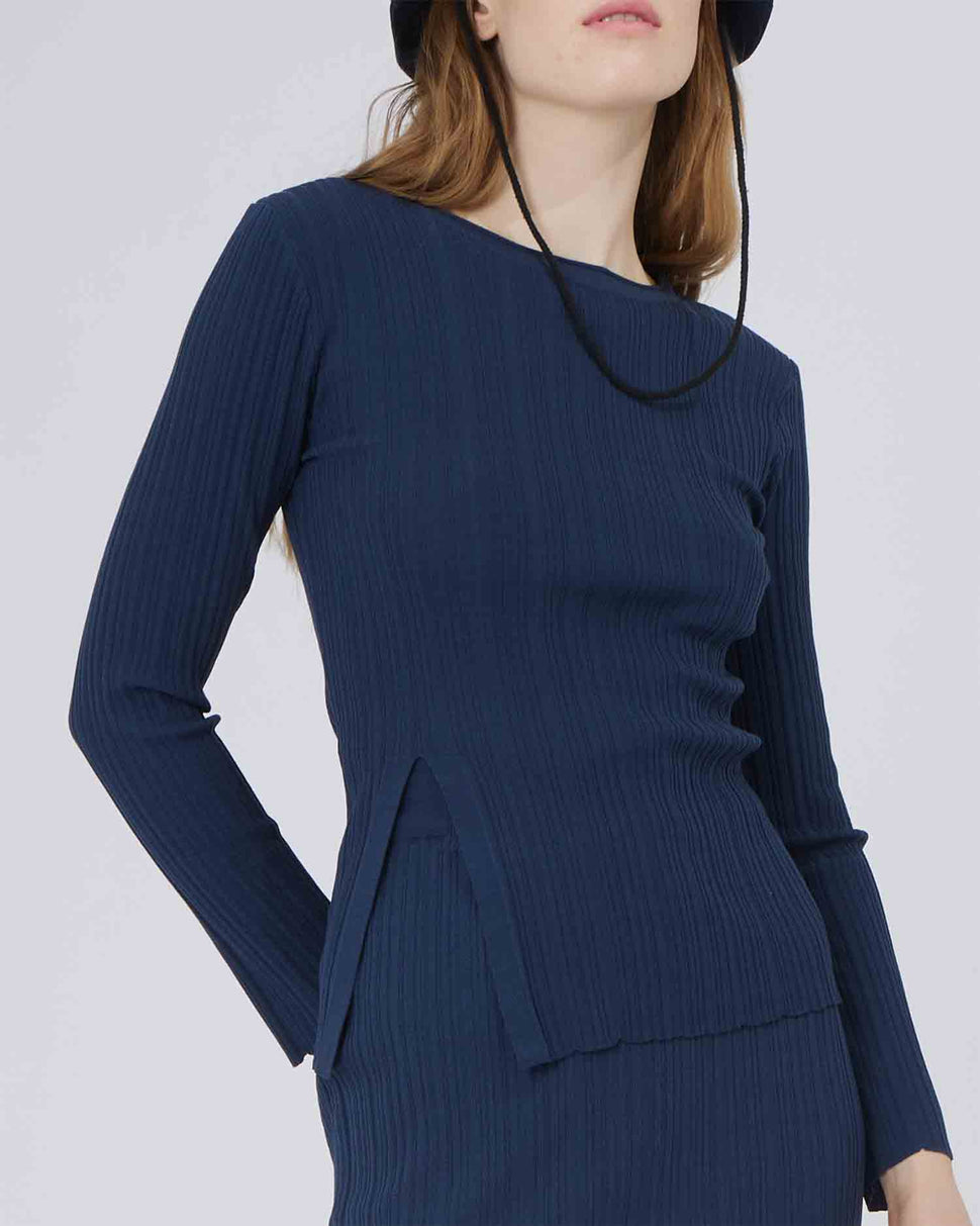 MAGLIA CON SCOLLO A BARCHETTA - Silvianheach