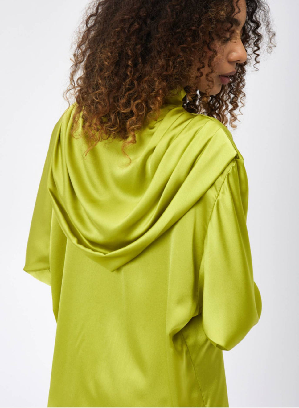 Blusa a collo alto con cappuccio - Silvianheach