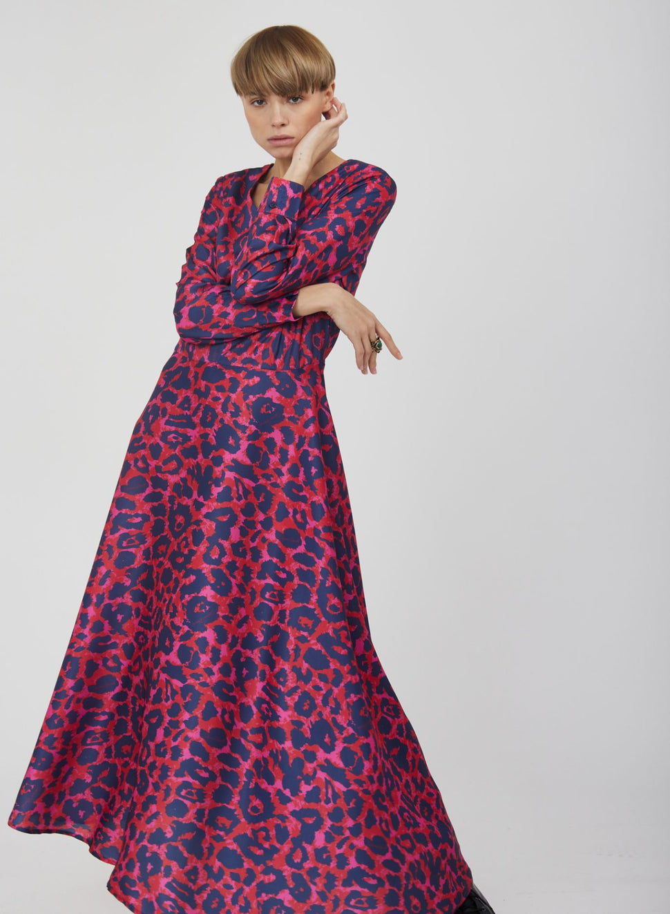 Abito lungo con pattern animali allover - Silvianheach