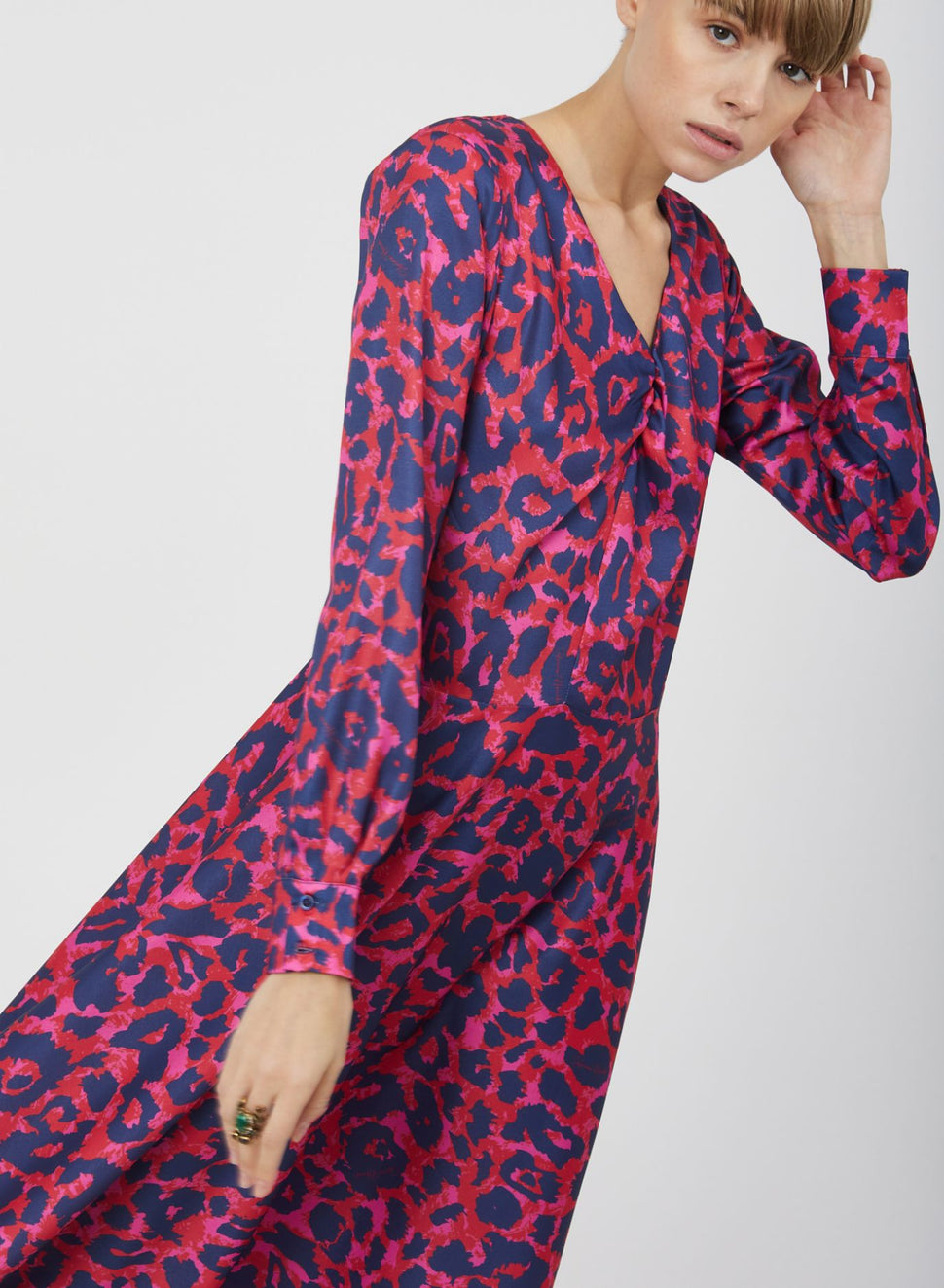 Abito lungo con pattern animali allover - Silvianheach