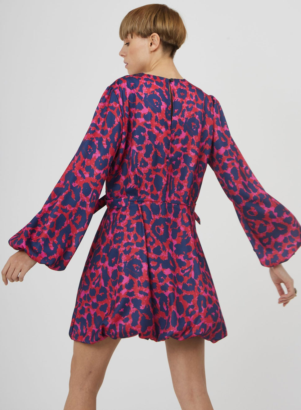Abito corto con stampa animalier - Silvianheach